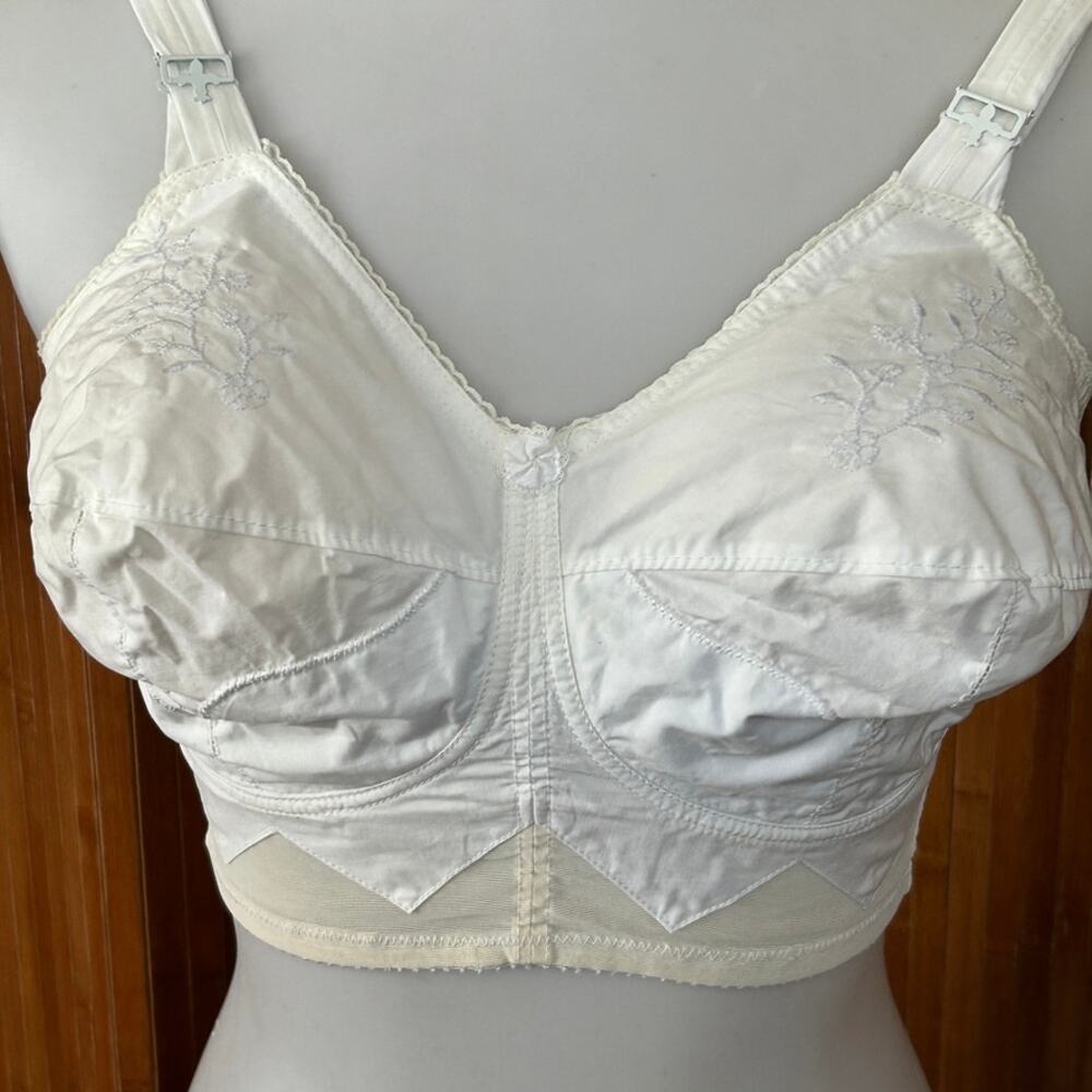 Vintage 1960s Surprise Bullet Bra White Cotton Floral Embroidered 36D Style 502